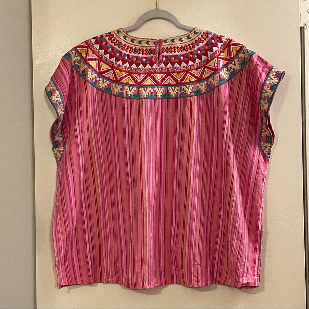 SAVANNA JANE Oversized Embroidered Knit Boxy Poncho Top in Multi - Picture 3 of 5